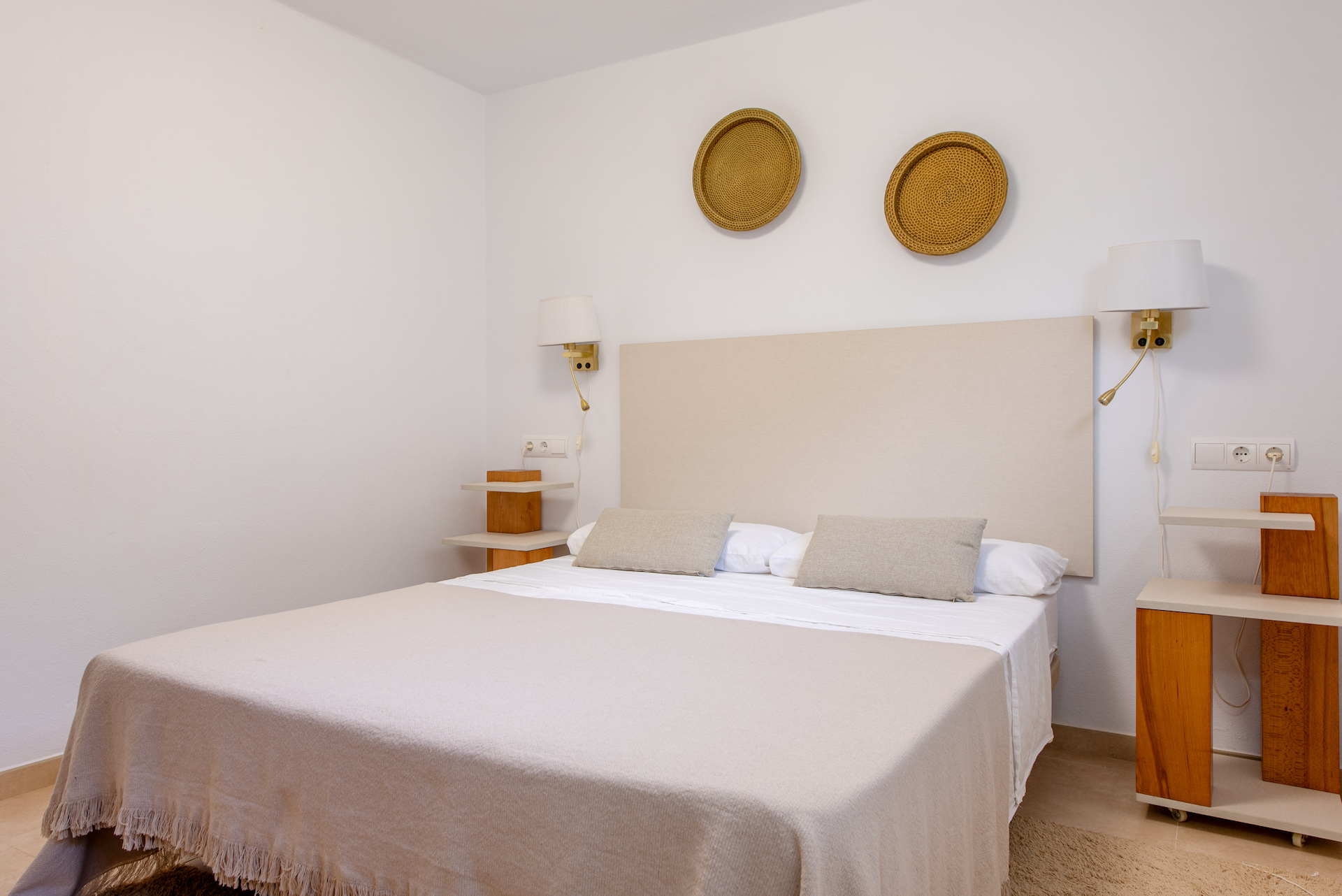 Resa Estates vastgoed te koop Ibiza Geraldine finca san lorenzo noorden bedroom 4 .jpg